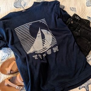 🌿3 for $20🌿Vintage Tulum Navy T Shirt